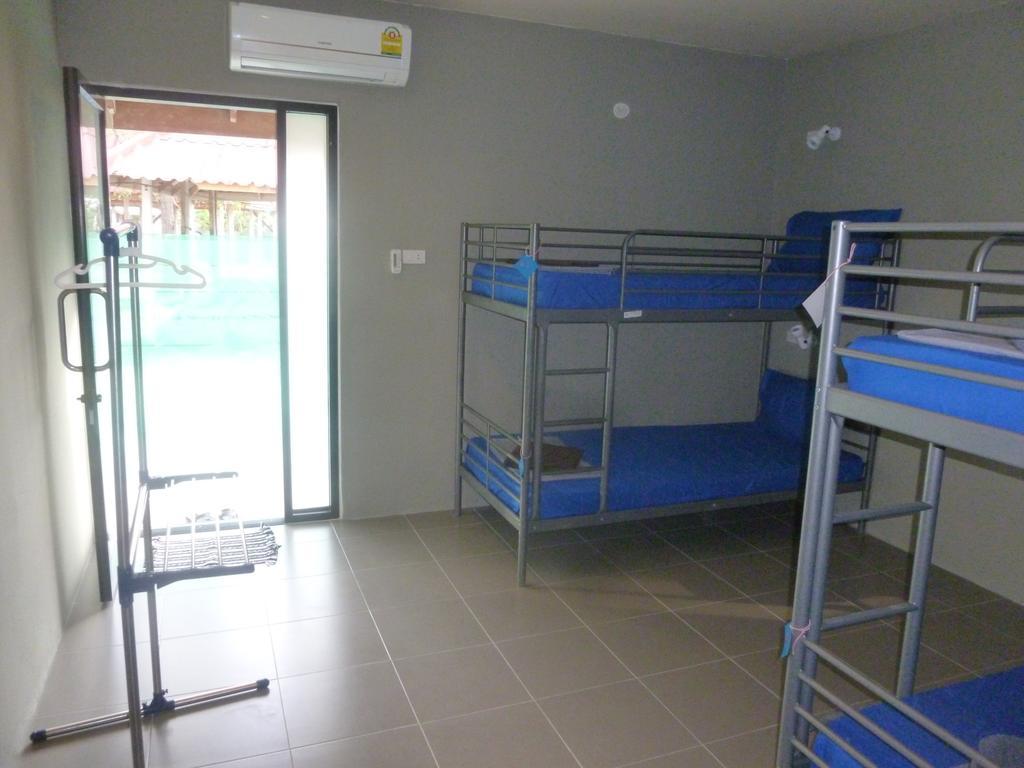 Blue Midnight Hostel Phangang-sziget Szoba fotó
